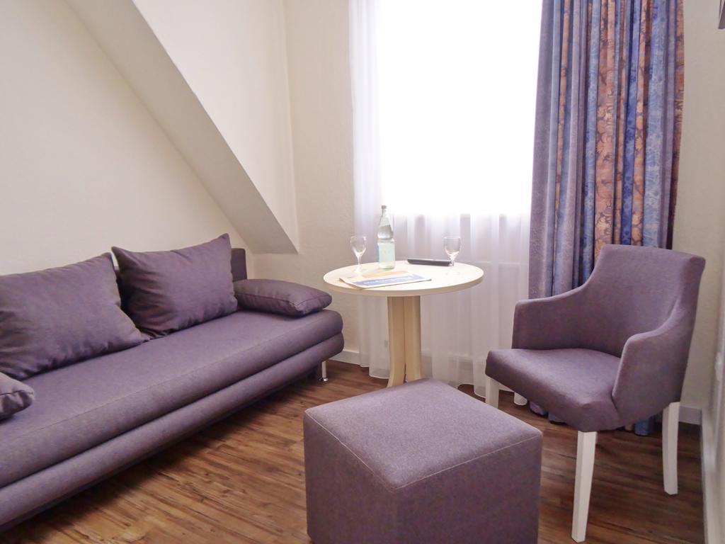 Landhotel Alte Schule - Hotel Garni Schillig Zewnętrze zdjęcie